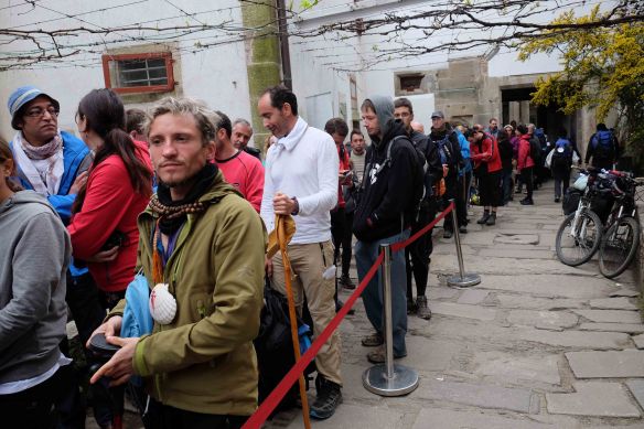 queue for compostelas