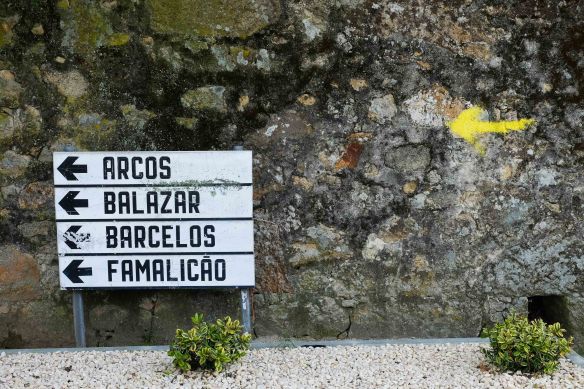 sign to barcelos