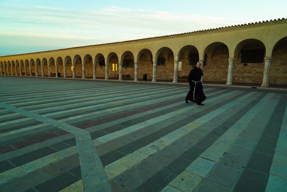 Monk at Assisi Basilica - @gonetours.com