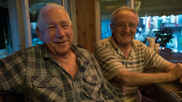 cpyright BIll Bennett