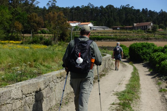 Bart and Ian walking off-1